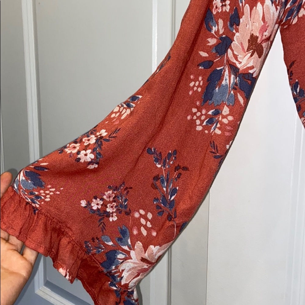 flowy patterned long sleeve - Picture 6 of 6